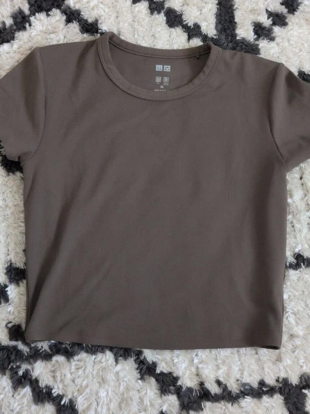 Uniqlo Olive Green AIRism T-Shirt